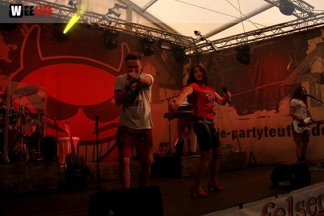 Wiesenfest Helmbrechts mit die Partyteufel