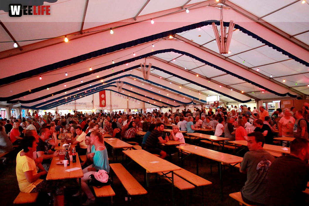 Wiesenfest Selbitz mit Pina Colada Feuerwerk