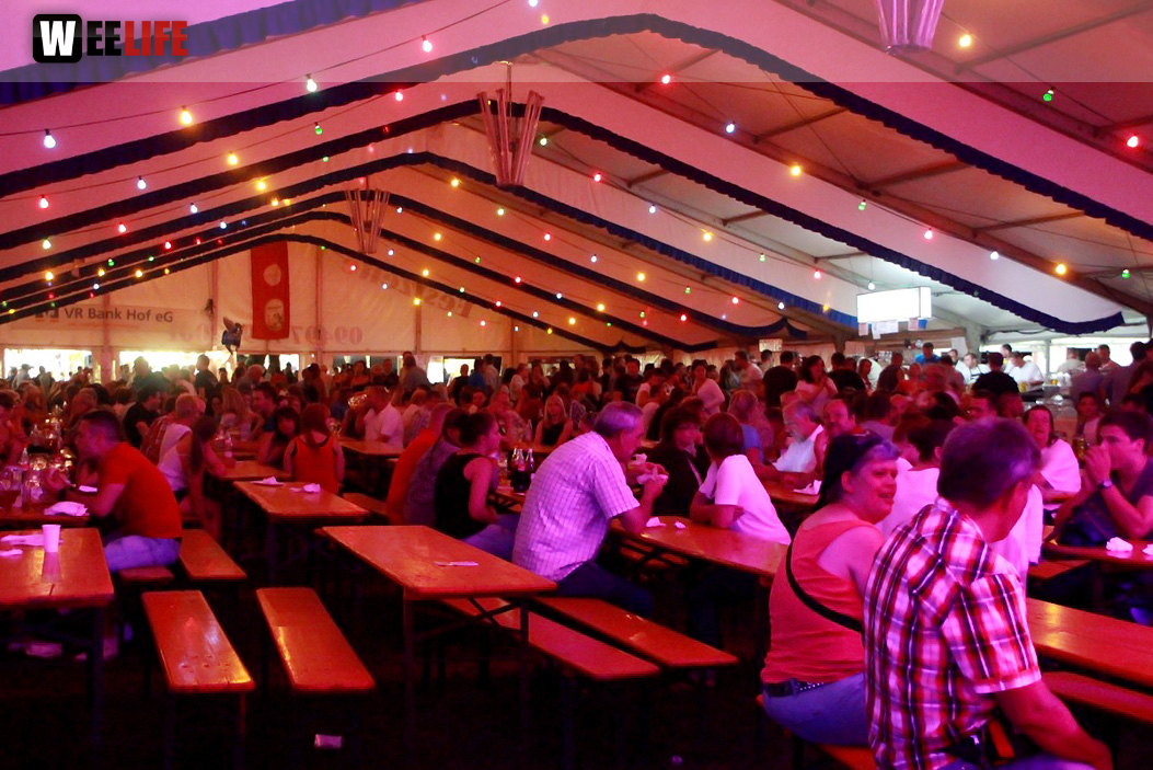 Wiesenfest Selbitz mit Pina Colada Feuerwerk