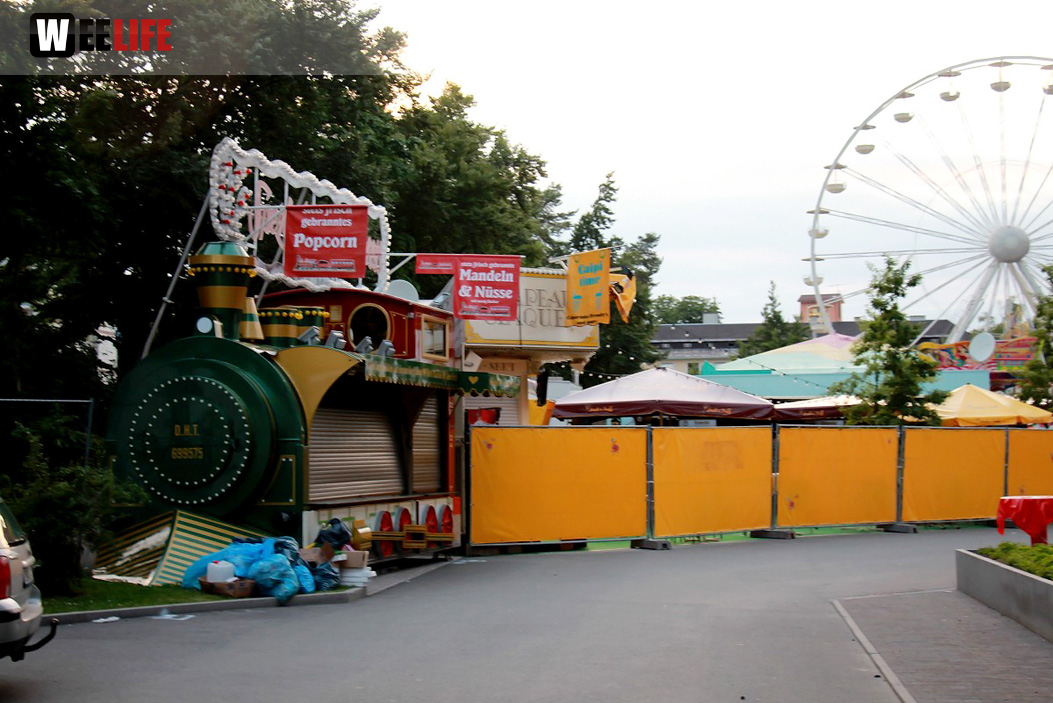 103. Volksfest letzter Aufbau Tag