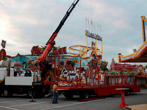 103. Volksfest letzter Aufbau Tag – Foto 10