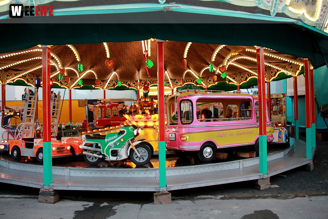 103. Volksfest letzter Aufbau Tag