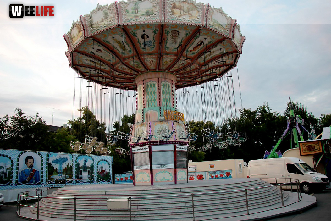 103. Volksfest letzter Aufbau Tag