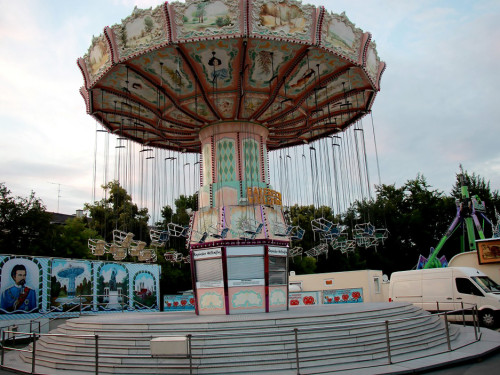 103. Volksfest letzter Aufbau Tag – Foto 21