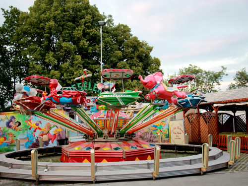 103. Volksfest letzter Aufbau Tag – Foto 26