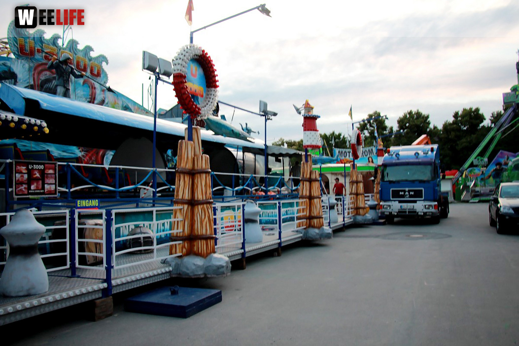103. Volksfest letzter Aufbau Tag