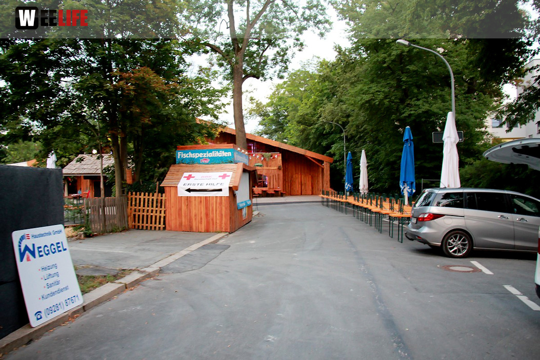 103. Volksfest letzter Aufbau Tag