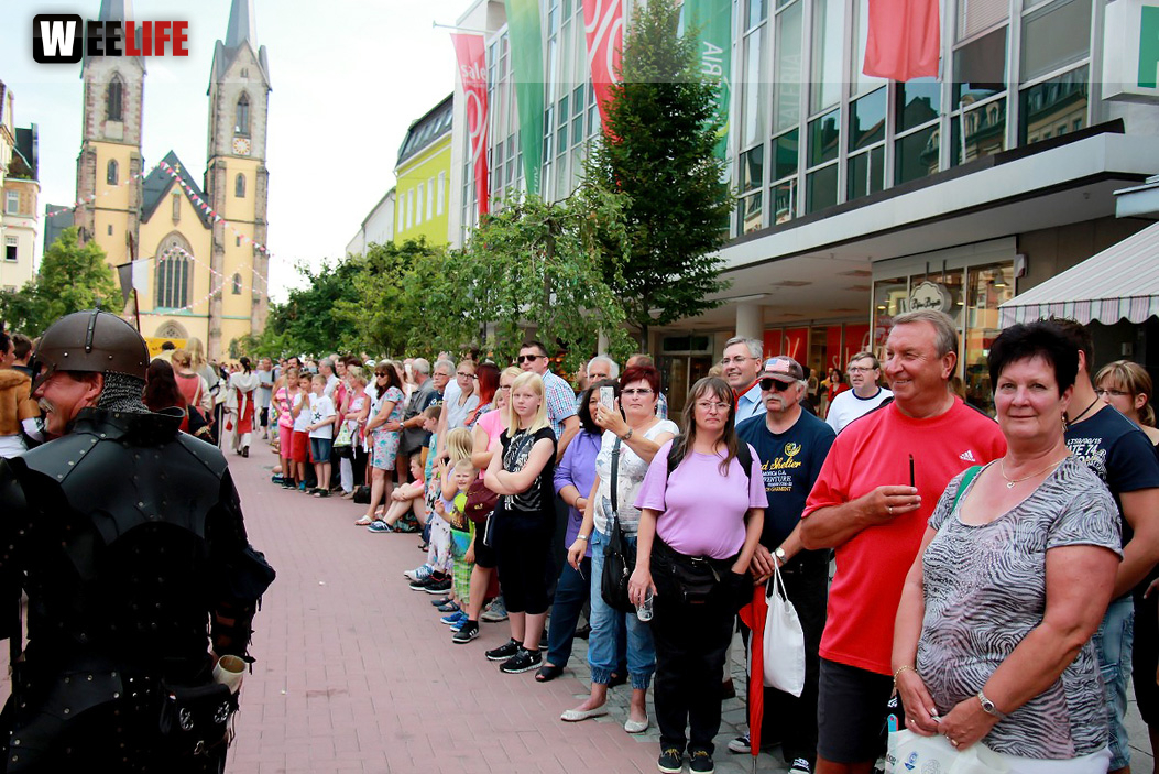 103. Hofer Volksfest 1. Tag Umzug Zuschauer