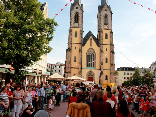 103. Hofer Volksfest 1. Tag Umzug Zuschauer – Foto 40