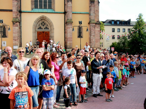 103. Hofer Volksfest 1. Tag Umzug Zuschauer – Foto 44