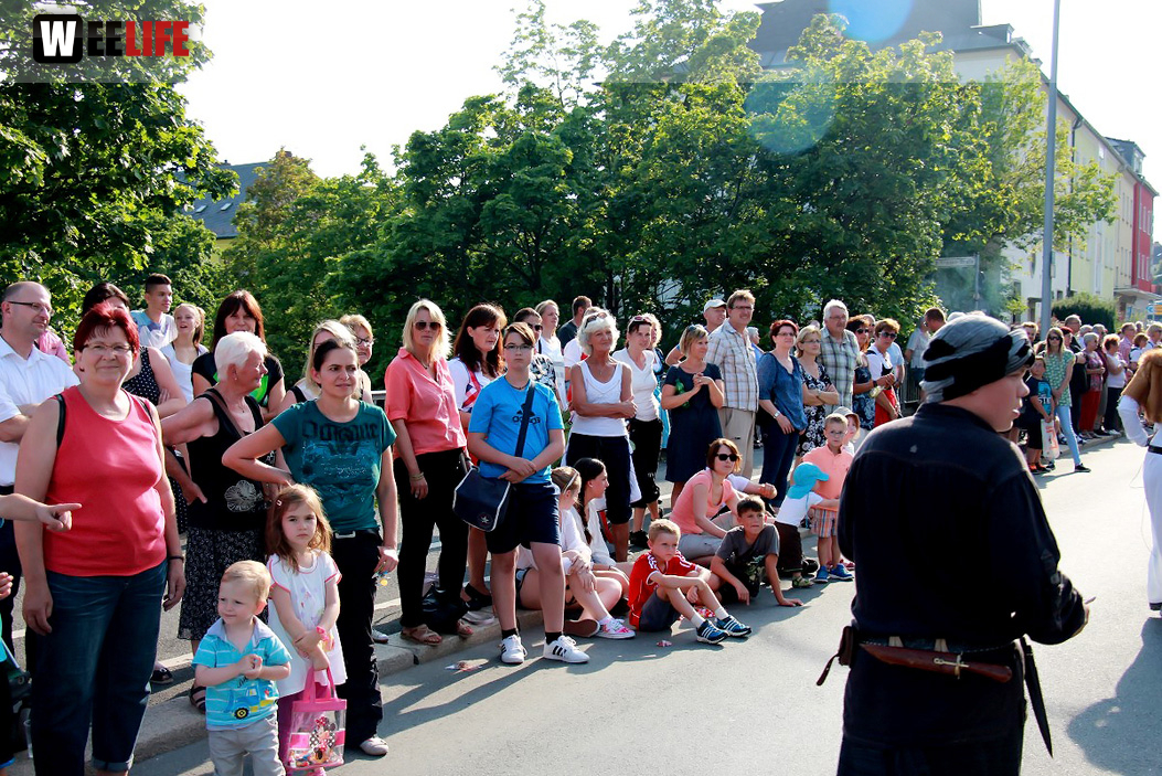 103. Hofer Volksfest 1. Tag Umzug Zuschauer