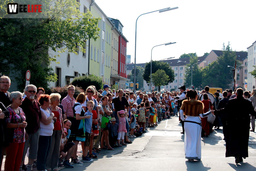 103. Hofer Volksfest 1. Tag Umzug Zuschauer