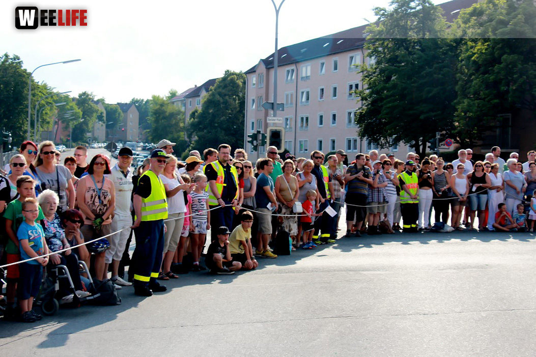 103. Hofer Volksfest 1. Tag Umzug Zuschauer