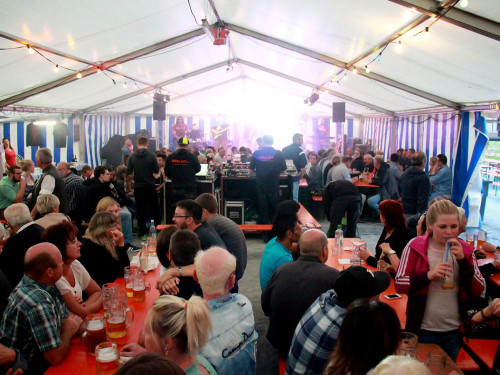 Sportfest FC Wiesla mit der Partyband Obacht – Foto 32