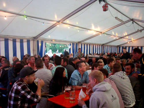 Sportfest FC Wiesla mit der Partyband Obacht – Foto 57