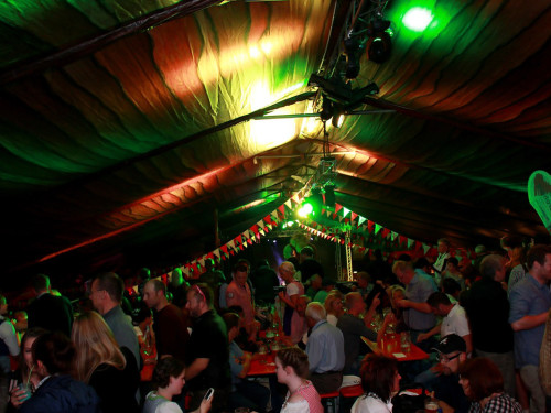 103. Hofer Volksfest Tag der Sparkasse mit Isertaler Hexen – Foto 42
