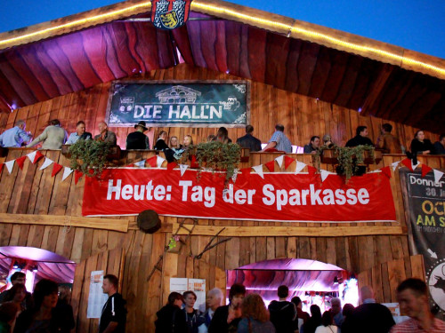 103. Hofer Volksfest Tag der Sparkasse mit Isertaler Hexen – Foto 48