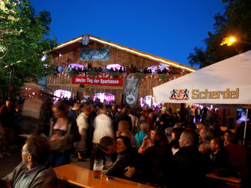 103. Hofer Volksfest Tag der Sparkasse mit Isertaler Hexen – Foto 51