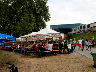 Vorschau des vorherigen Fotos