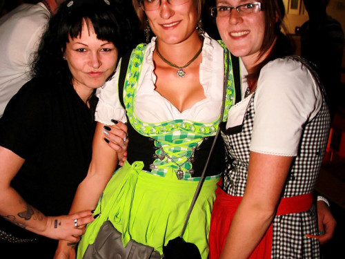 Après Festzeltparty – Foto 3