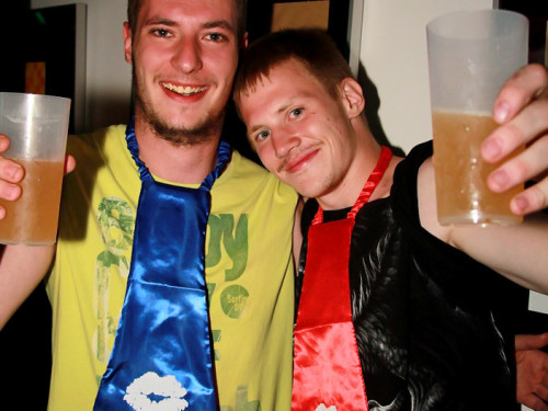 Après Festzeltparty – Foto 7