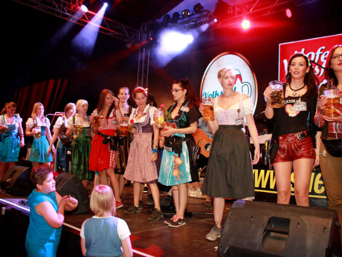 103. Hofer Volksfest 10.Tag Auszug der Bedienungen – Foto 13