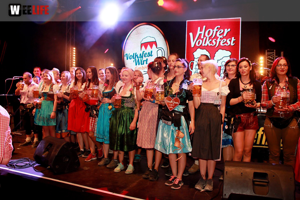 103. Hofer Volksfest 10.Tag Auszug der Bedienungen