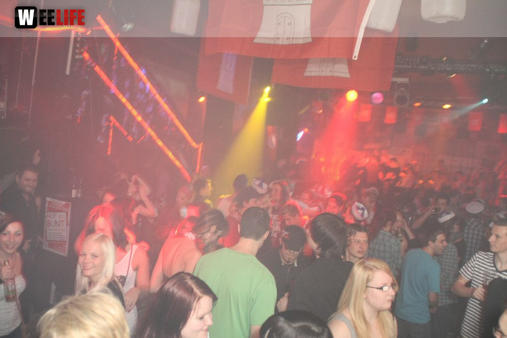 KIEZ PARTY