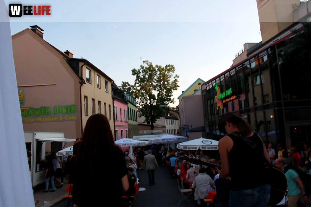 Straßenfest mit The Crown Jewels
