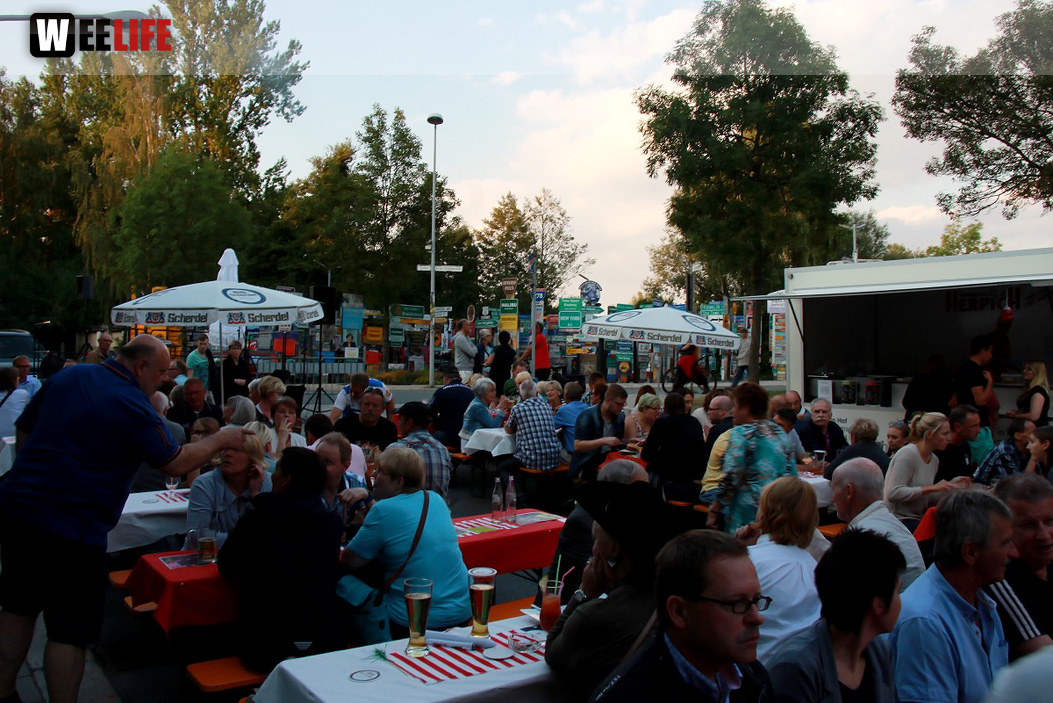 Straßenfest mit The Crown Jewels