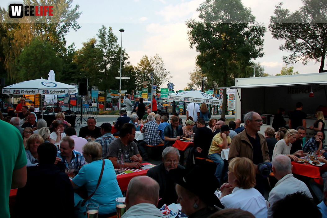 Straßenfest mit The Crown Jewels