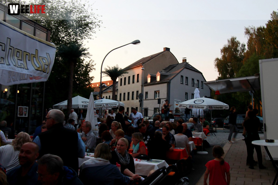 Straßenfest mit The Crown Jewels