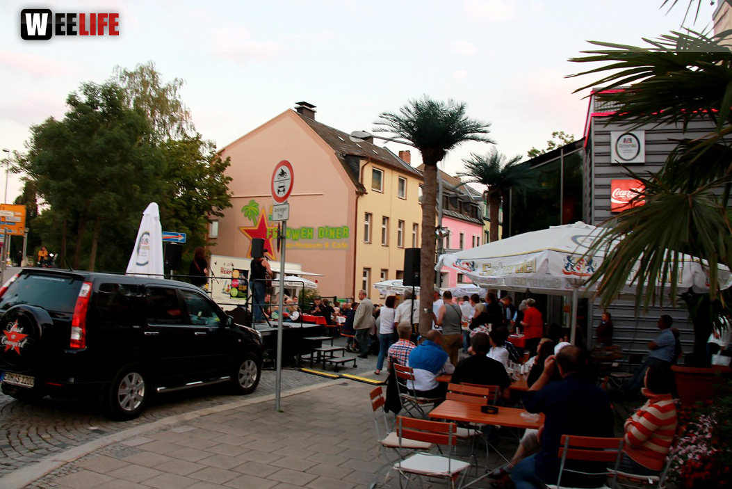 Straßenfest mit The Crown Jewels