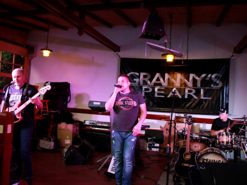 Granny\'s Pearl im Biergarten – Foto 32