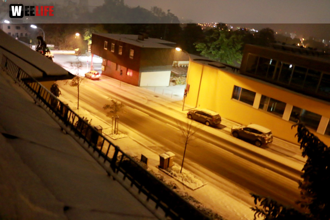 1. Schnee Hof im Herbst