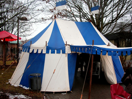 Mittelalterlicher Adventsmarkt – Foto 2