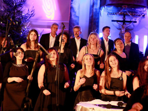 Gospelweihnacht Samstag mit Joy in Belief – Foto 4