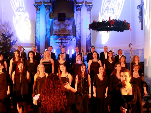 Gospelweihnacht Samstag mit Joy in Belief – Foto 8