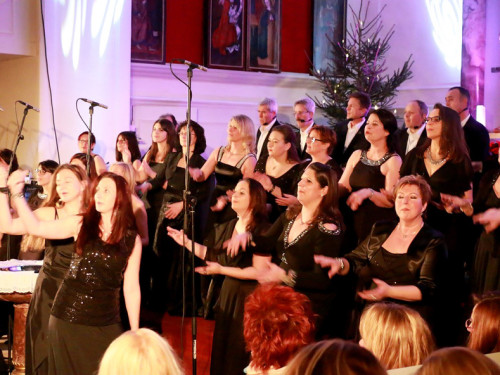 Gospelweihnacht Samstag mit Joy in Belief – Foto 11