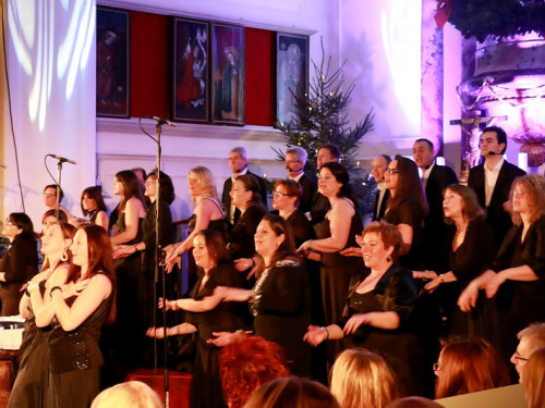 Gospelweihnacht Samstag mit Joy in Belief – Foto 12
