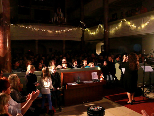 Gospelweihnacht Samstag mit Joy in Belief – Foto 20