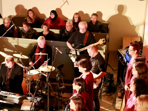 Gospelweihnacht Samstag mit Joy in Belief – Foto 50