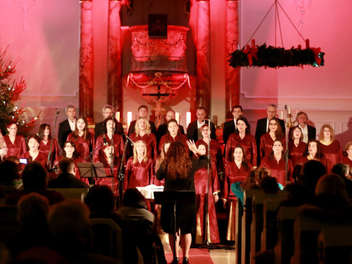 Gospelweihnacht Samstag mit Joy in Belief – Foto 56