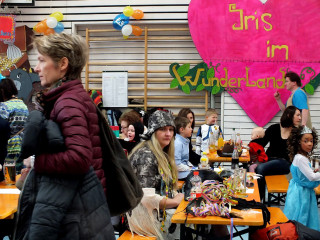 Vorschau des vorherigen Fotos