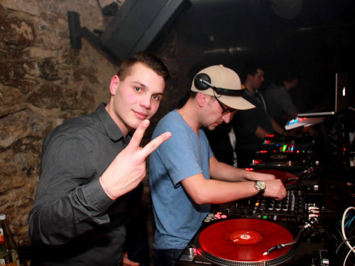Black Base mit DJs Baxter, Sickboy – Foto 4