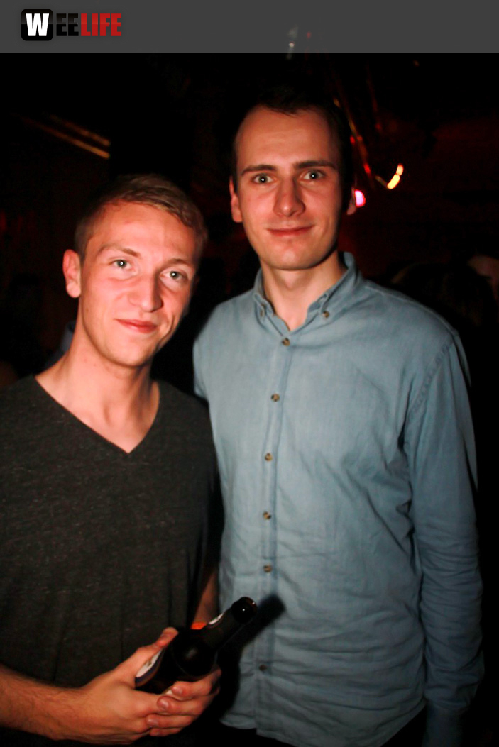 Black Base mit DJs Baxter, Sickboy