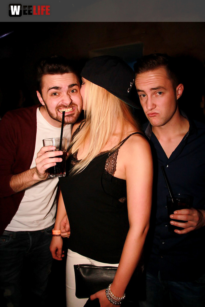 Black Base mit DJs Baxter, Sickboy