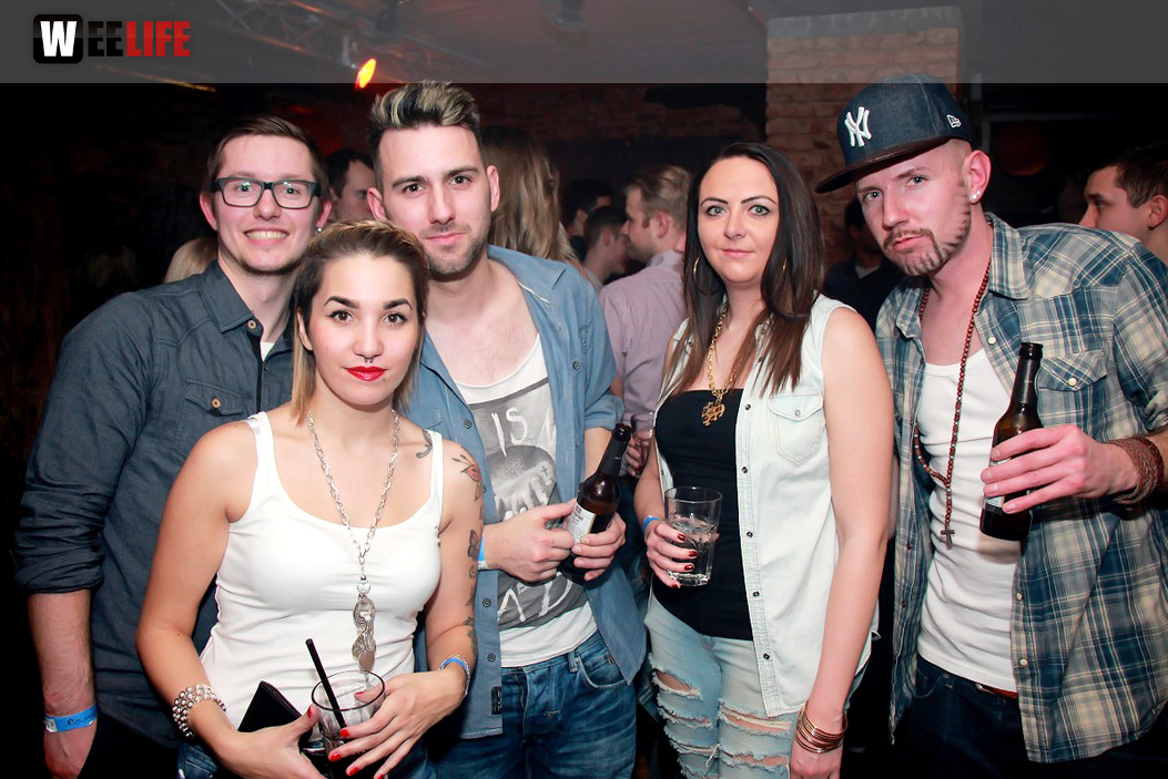 Black Base mit DJs Baxter, Sickboy