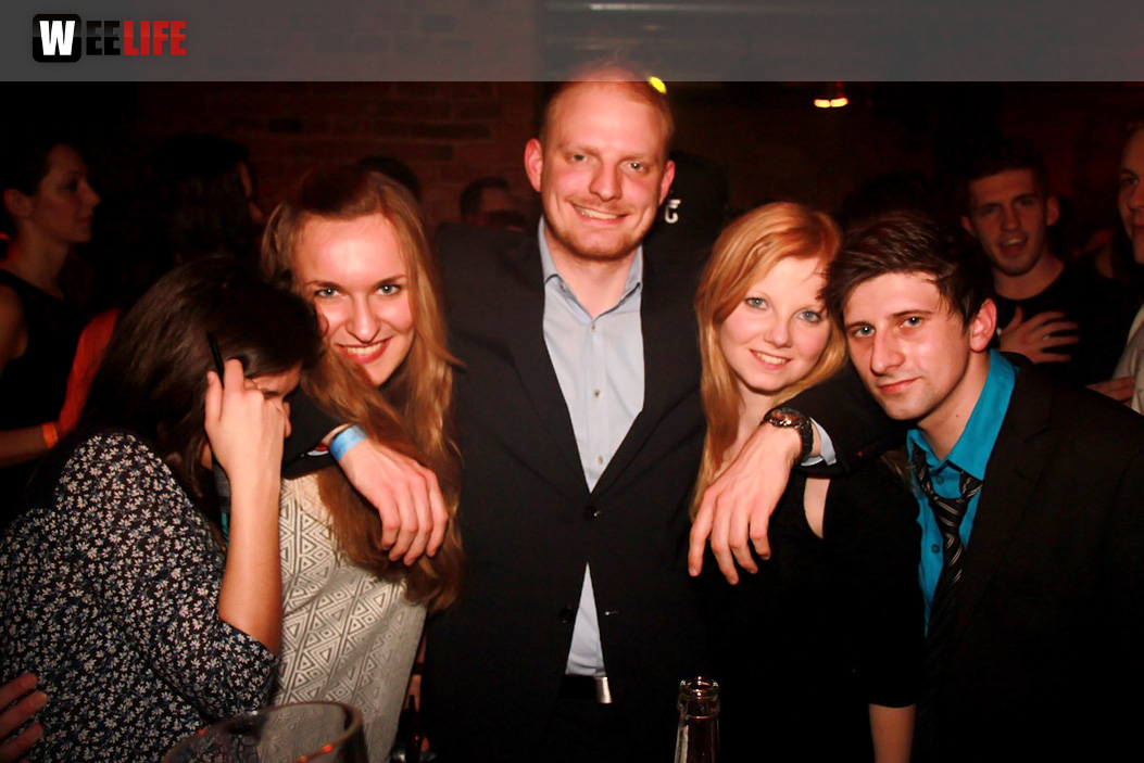 Black Base mit DJs Baxter, Sickboy