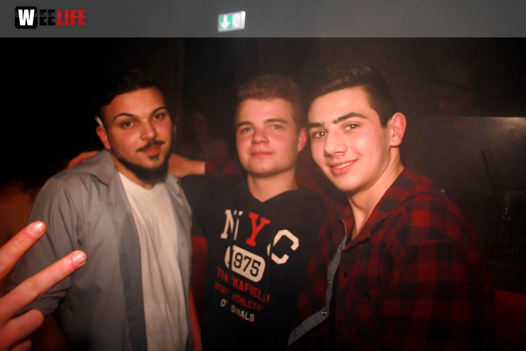 Black Base mit DJs Baxter, Sickboy